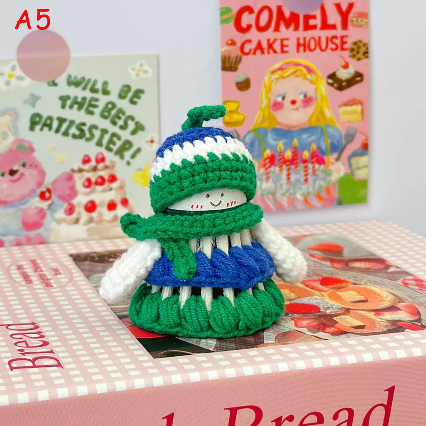 Handmade Crochet Shuttlecock Snowman Keychain, Cute Knitted Amigurumi Doll, Baby Bag Charm, Phone Charm, Gift for Kids