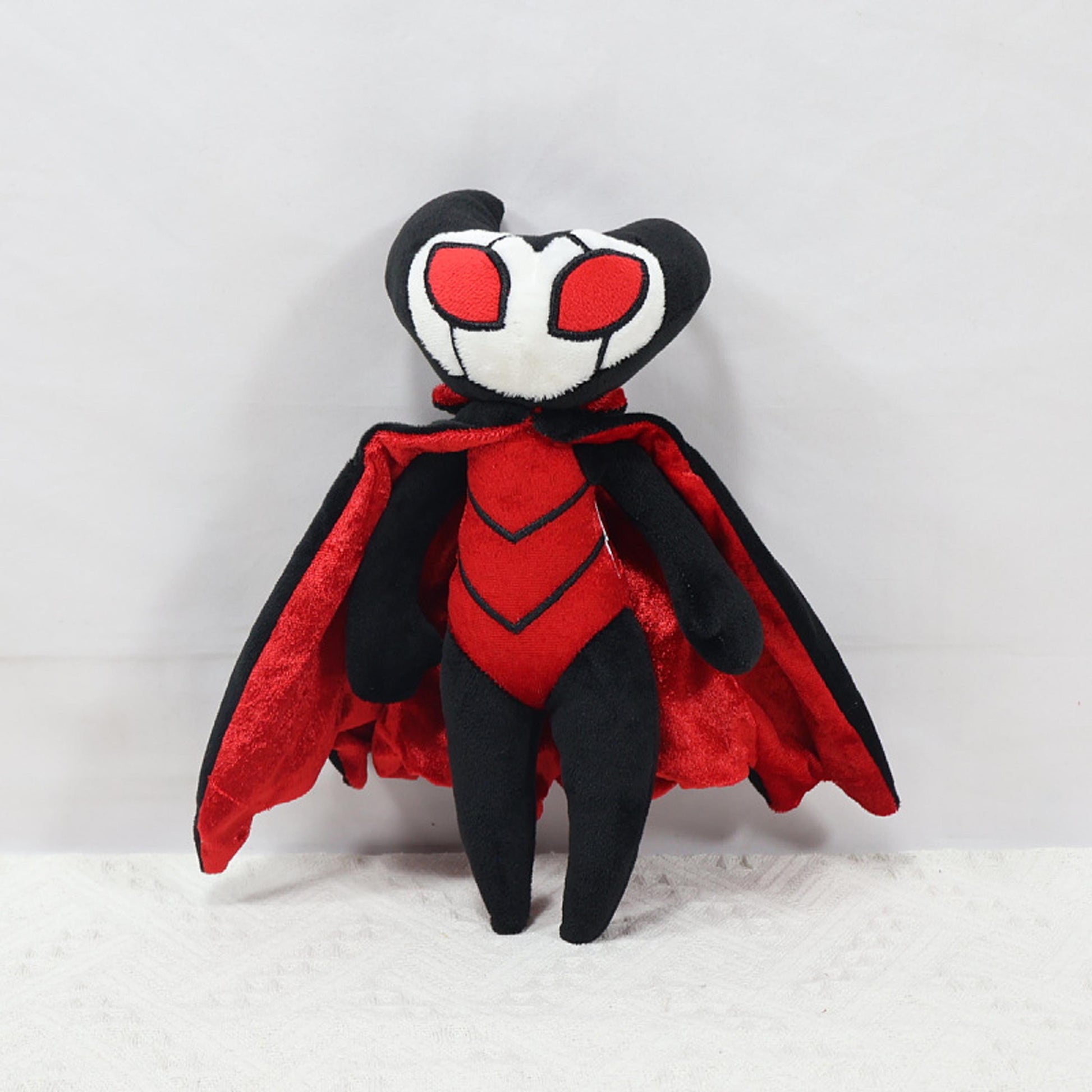 Handmade Hollow Knight Plush Doll, Knitted Game Character Stuffed Toy, Cute Gothic Collectible Gift