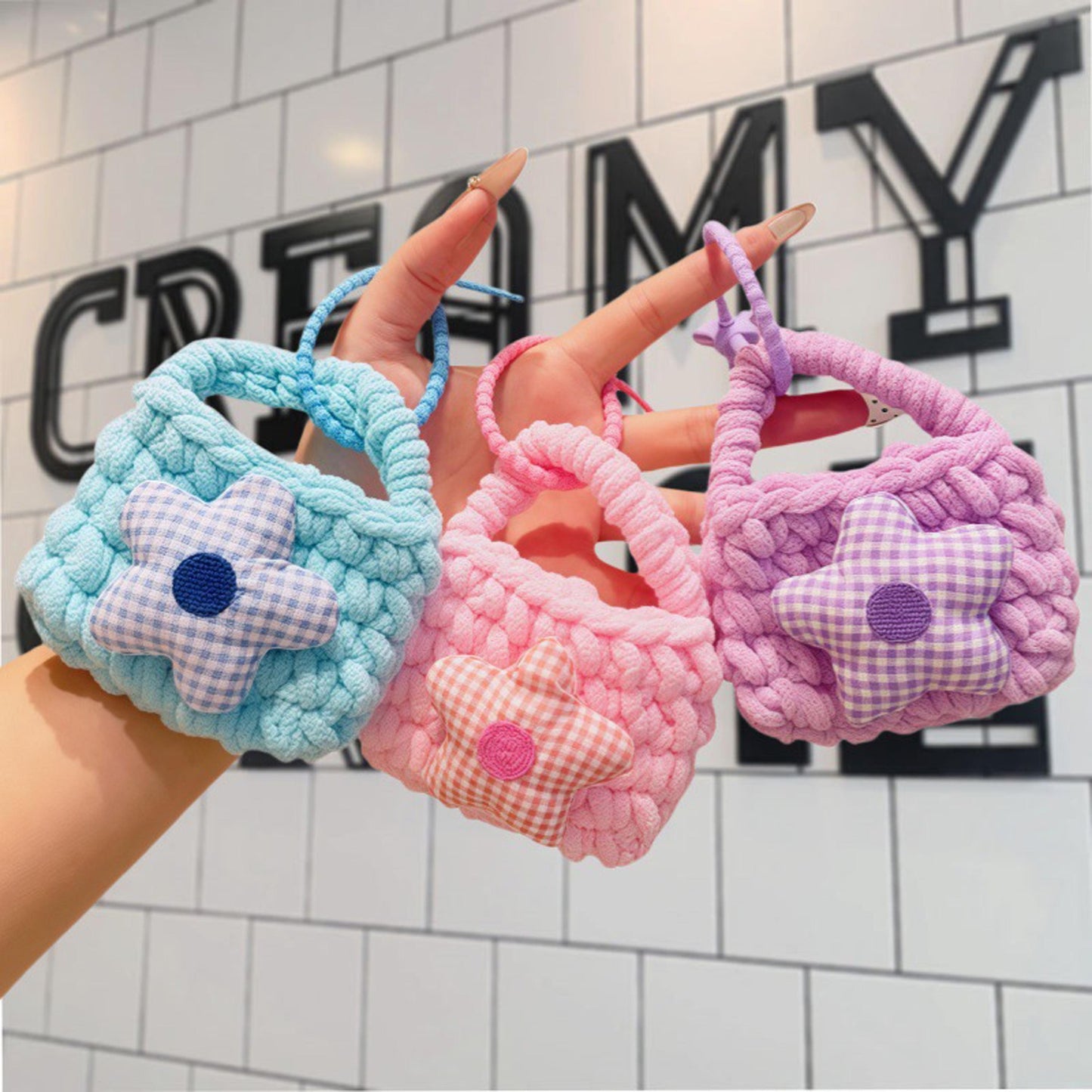 Handmade Crochet Mini Coin Purse, Cute Flower Knit Wallet, Kids Small Pouch, Bluetooth Earbuds Case, Keychain Bag Charm Gift