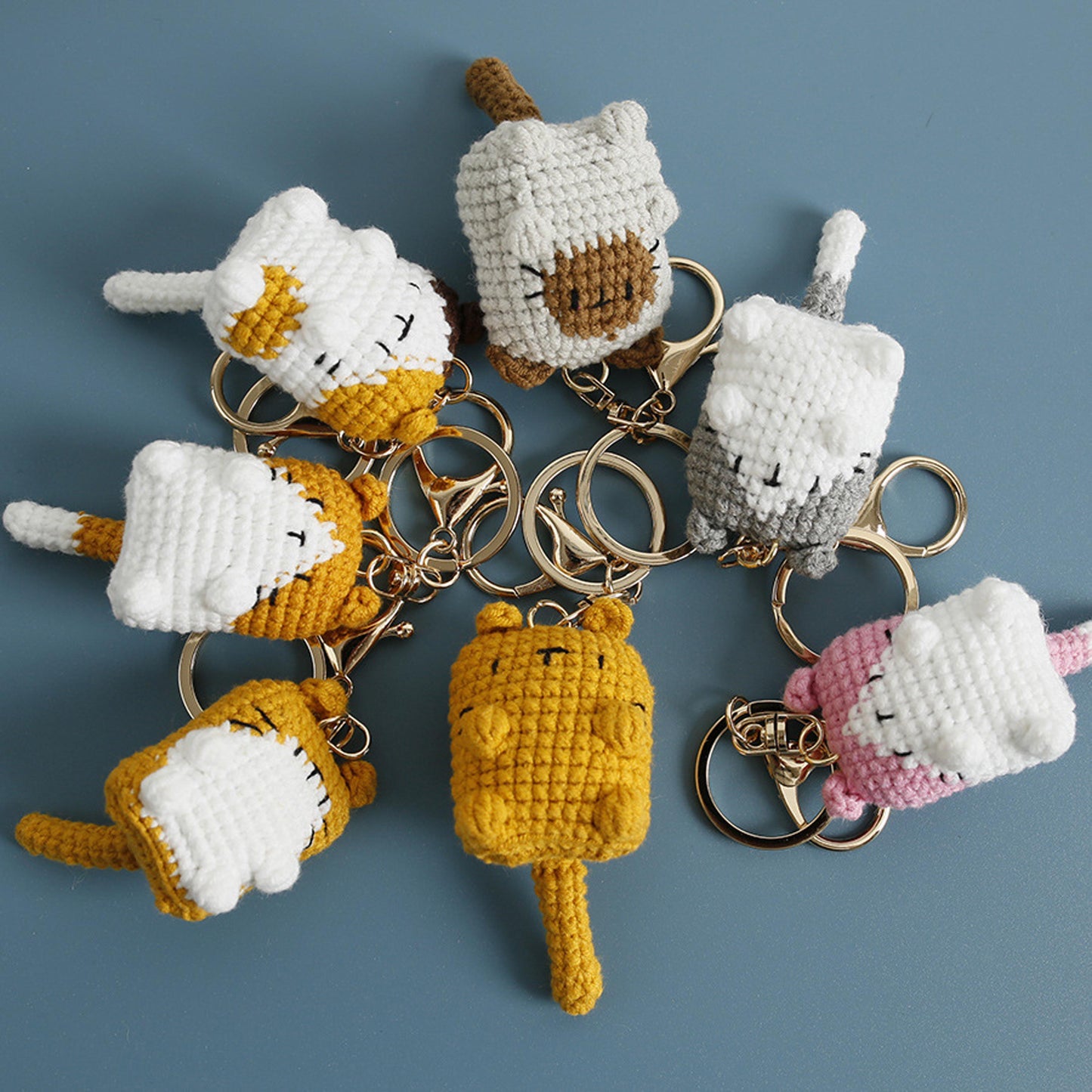 Handmade Crochet Cute Cat Keychain, Knitted Kitty Bag Charm, Mini Amigurumi Cat Pendant, Gift for Cat Lovers