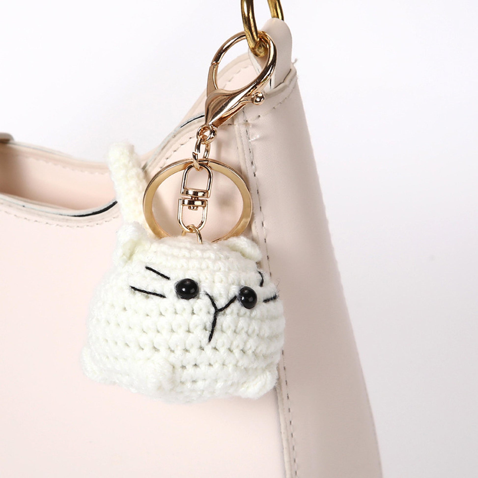 Handmade Crochet Cat and Mouse Keychain, Cute Amigurumi Animal Keyring, Bag Charm, Phone Charm, Gift for Cat Lovers