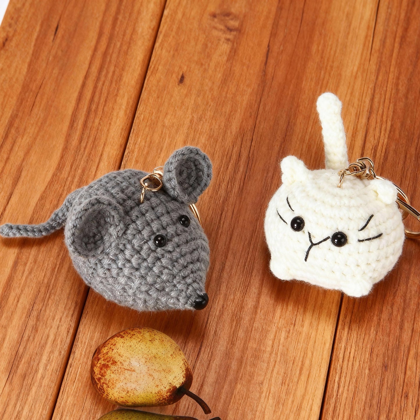 Handmade Crochet Cat and Mouse Keychain, Cute Amigurumi Animal Keyring, Bag Charm, Phone Charm, Gift for Cat Lovers