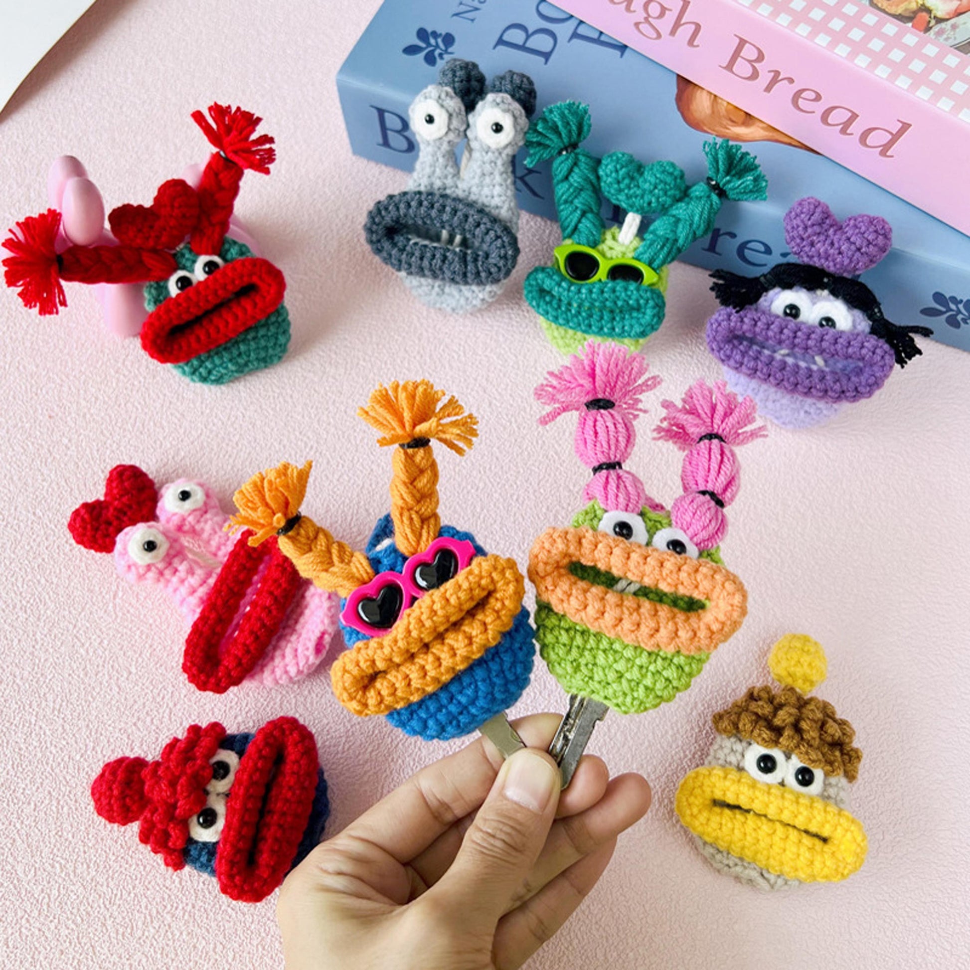 Handmade Crochet Cute Sausage Mouth Key Pouch, Funny Amigurumi Key Case Card Holder, Kawaii Keychain Phone Charm Bag Pendant Gift