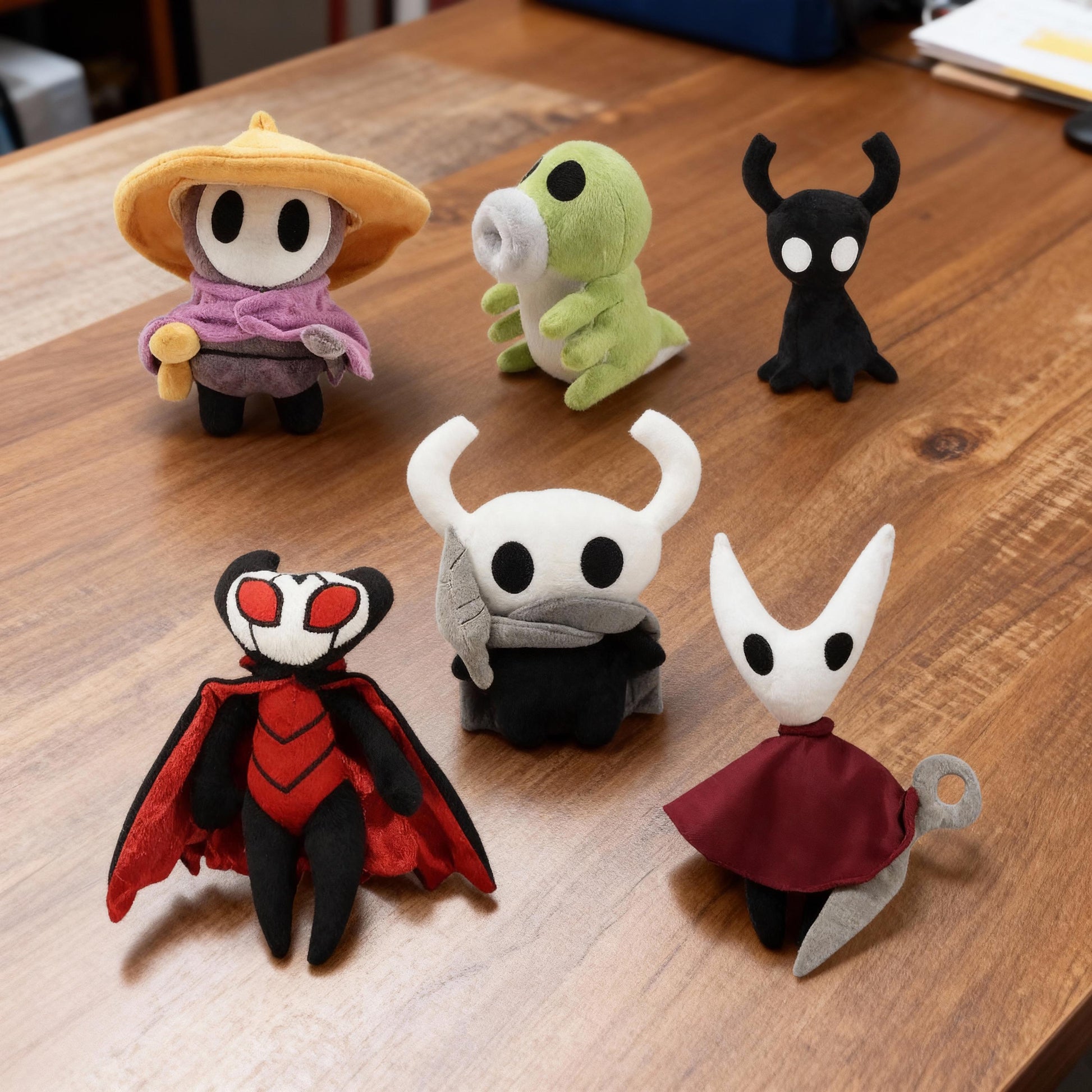 Handmade Hollow Knight Plush Doll, Knitted Game Character Stuffed Toy, Cute Gothic Collectible Gift