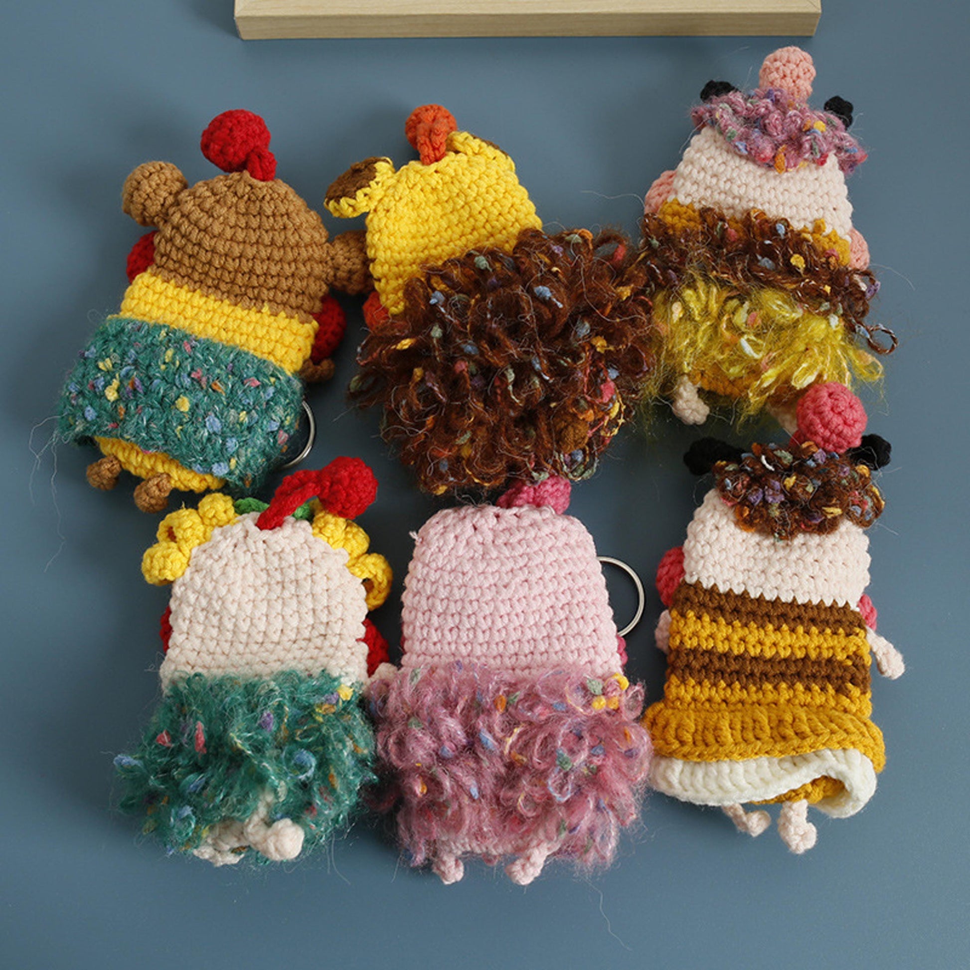Handmade Cute Sausage Lips Crochet Key Case, Cartoon Car Key Cover, Kawaii Keychain, Bag Charm, Phone Charm Gift,Birthday gift