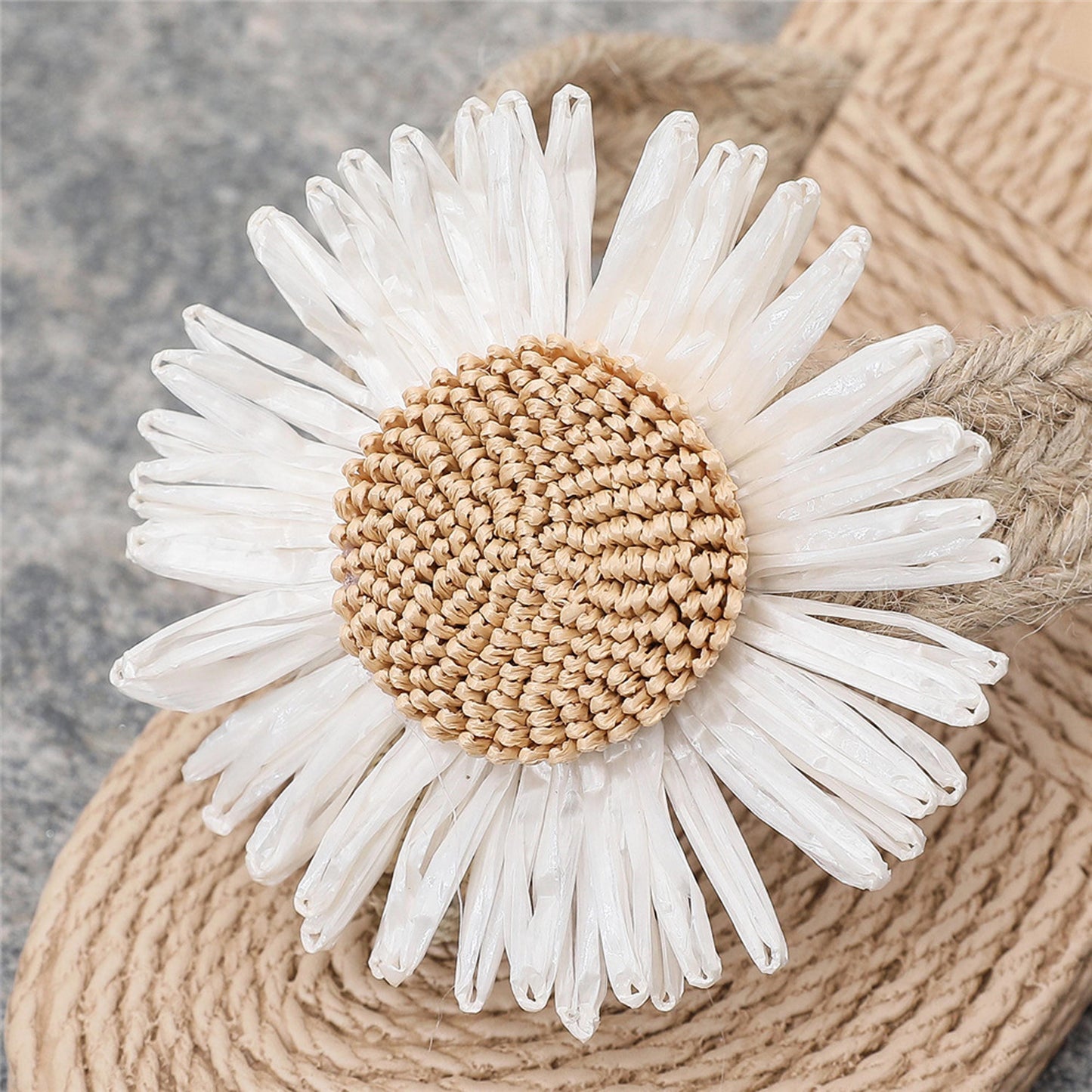 Handmade Crochet Linen Flip Flops, Straw Style Beach Slippers, Daisy Flower Thong Sandals, Summer Boho Women Slides, Vacation Shoes