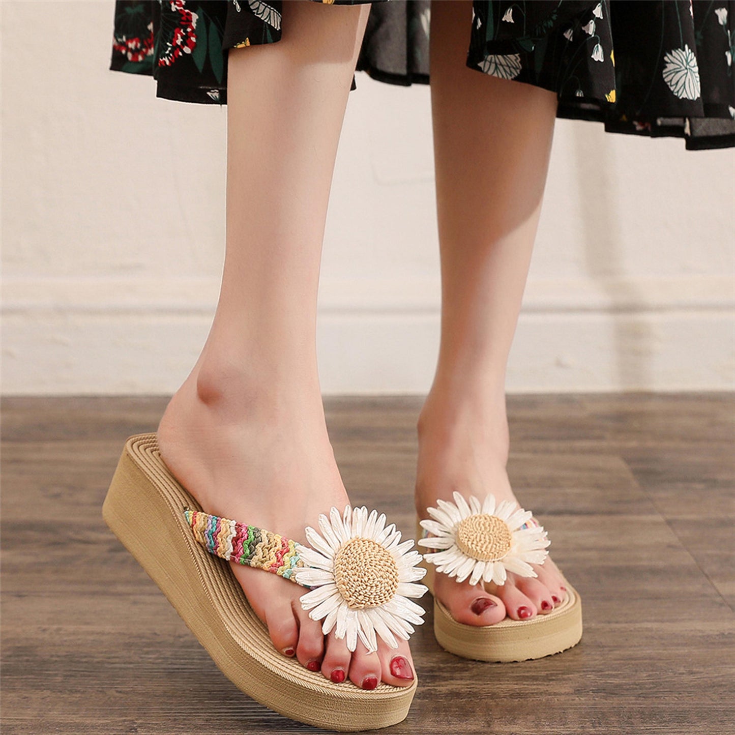 Handmade Crochet Raffia Platform Flip Flops, Daisy Wedge Sandals for Women, Boho Beach Slippers, Summer Travel Straw Slides, Outdoor Sandals