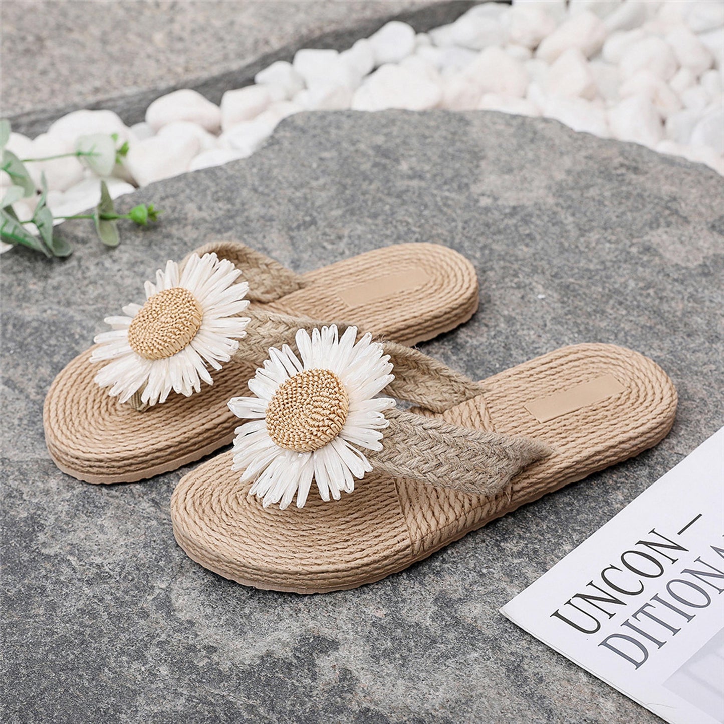 Handmade Crochet Linen Flip Flops, Straw Style Beach Slippers, Daisy Flower Thong Sandals, Summer Boho Women Slides, Vacation Shoes